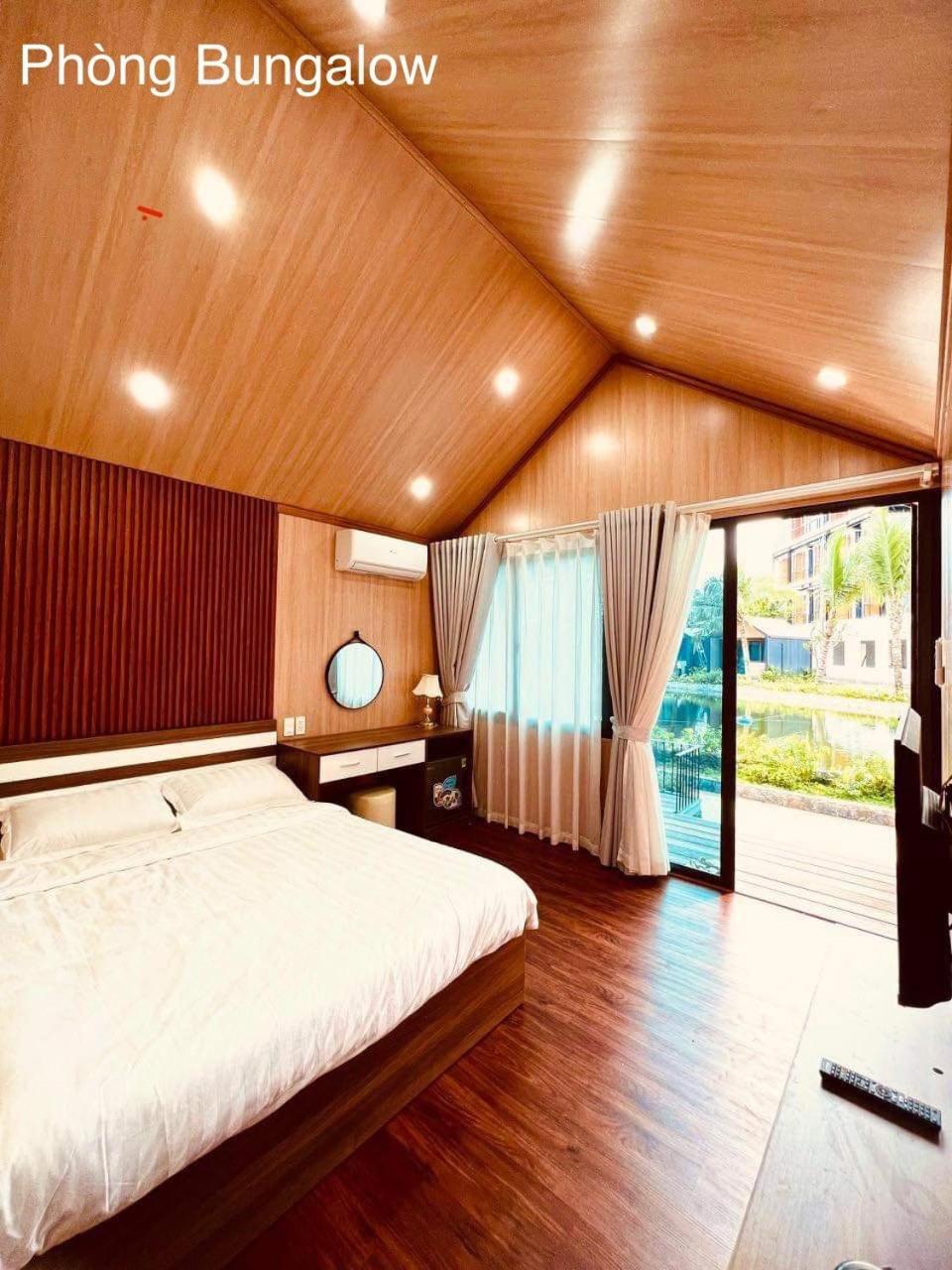 Ho Coc Park & Resort Xa Nhu Lam Екстериор снимка
